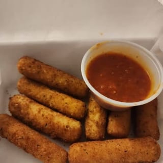 Mozzarella Sticks(8)